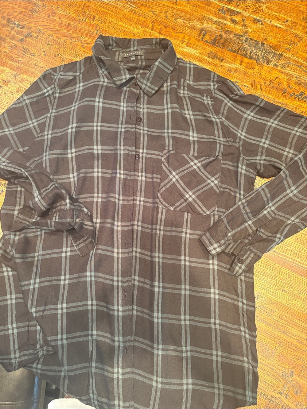 Women’s  Black and green Plaid Button-Up Shirt